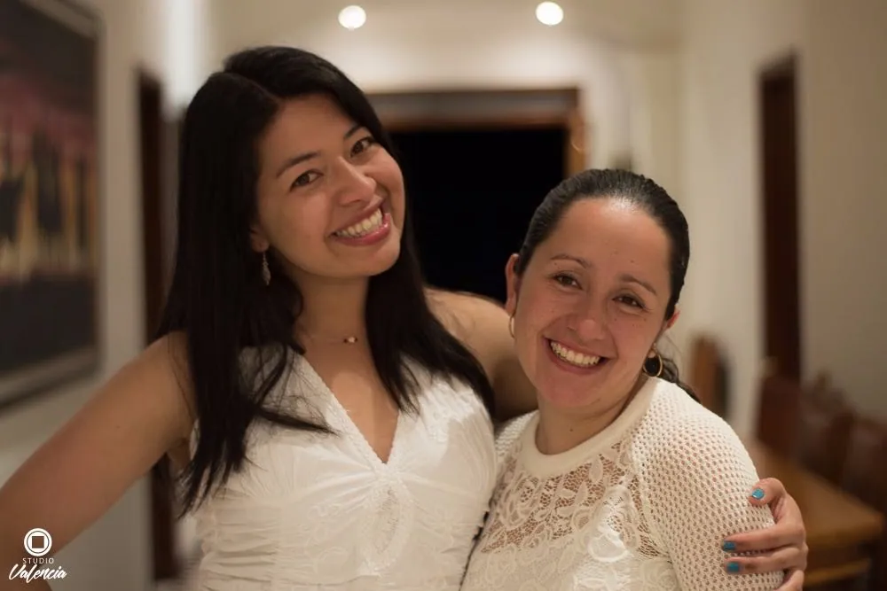 Dos participantes de Level UP compartiendo un momento